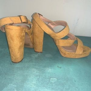 Charlotte Russe Mustard Strappy Heels-size 7